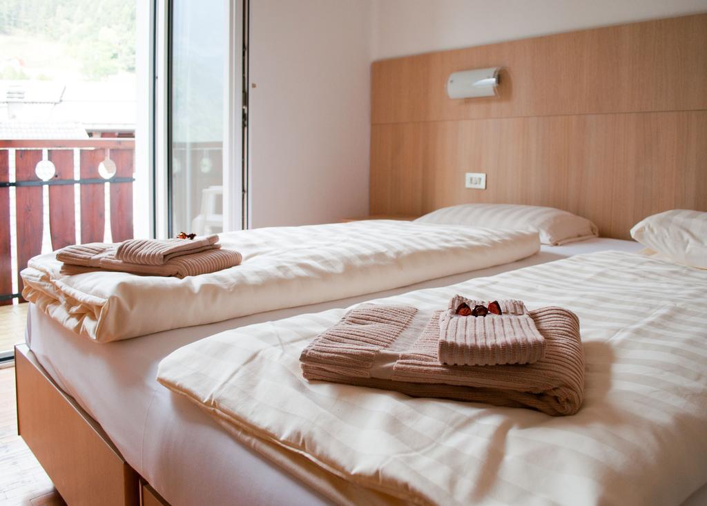 Hotel Lory - Molveno - Dolomiti ห้อง รูปภาพ