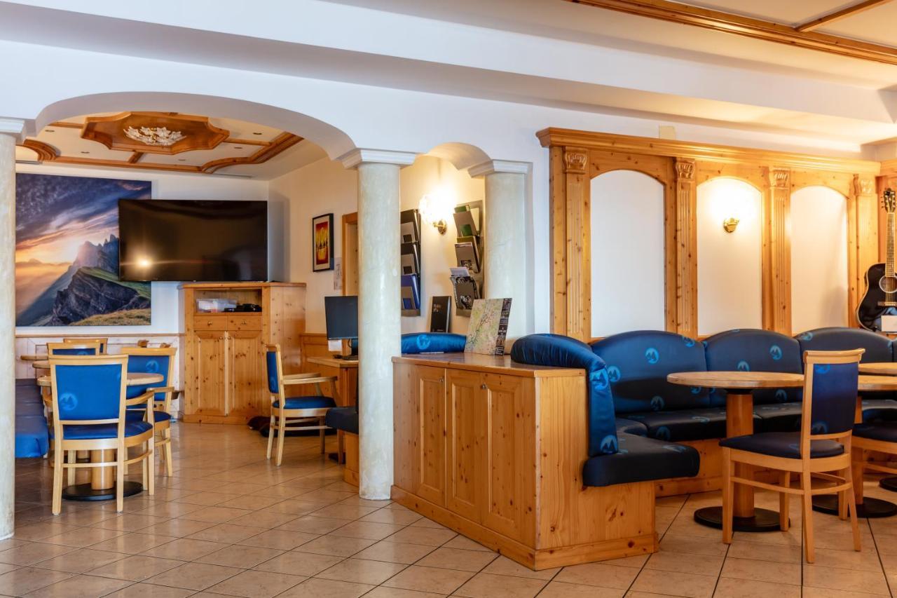 Hotel Lory - Molveno - Dolomiti ภายนอก รูปภาพ