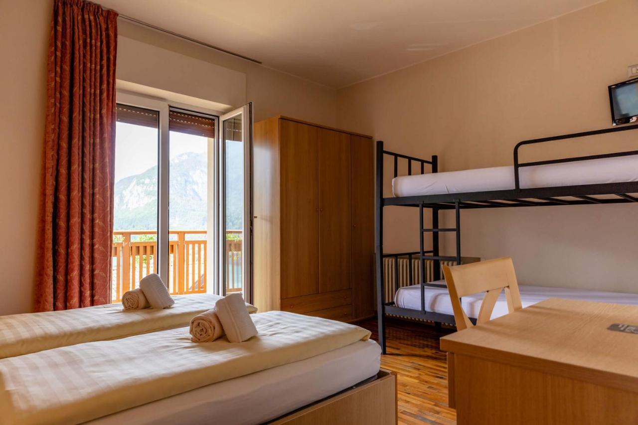 Hotel Lory - Molveno - Dolomiti ภายนอก รูปภาพ