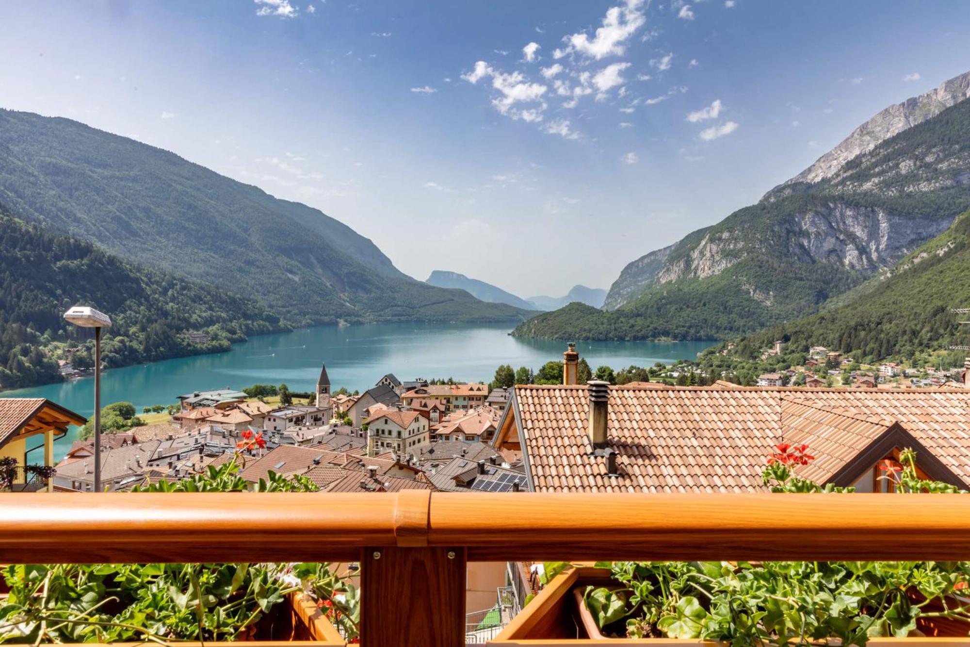 Hotel Lory - Molveno - Dolomiti ภายนอก รูปภาพ